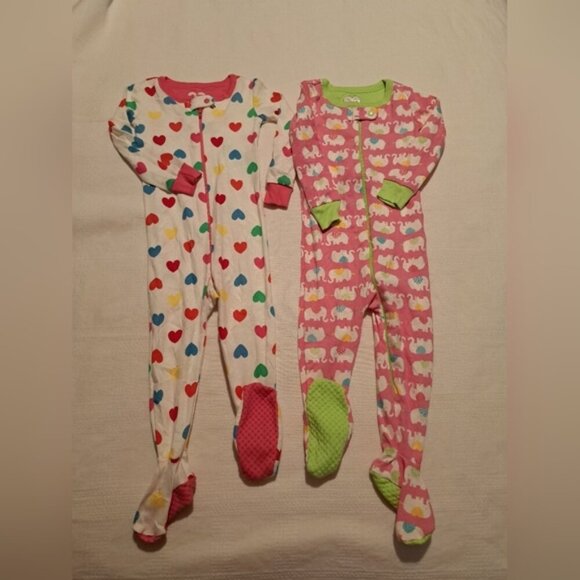 Children's Place 2 pairs of girls size 12-18 months footie pajamas, New - Picture 1 of 6